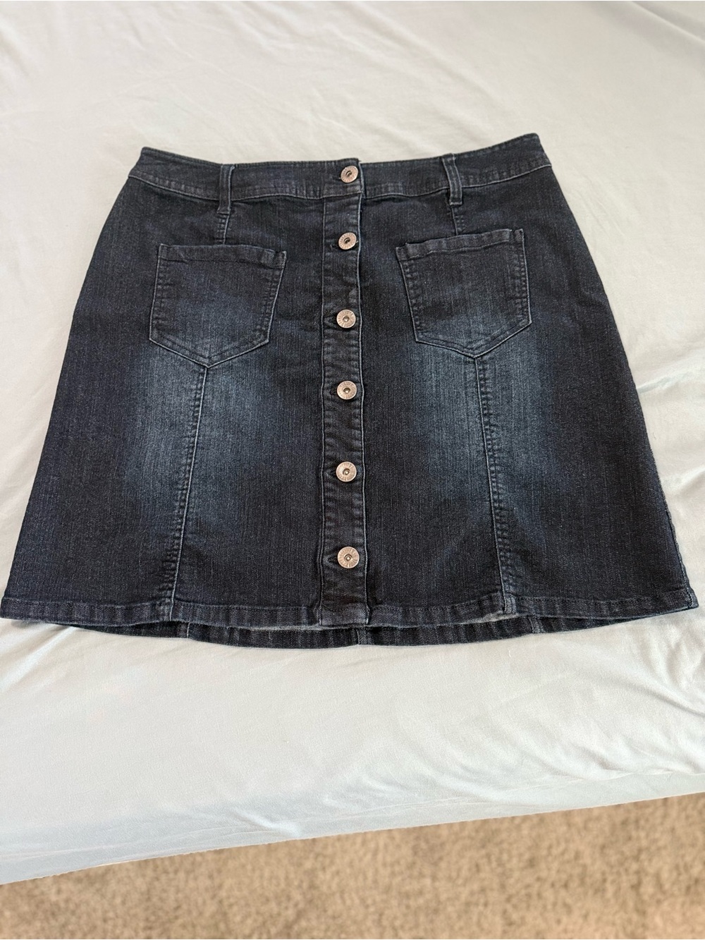 Baccini Black Button-Front Mini Skirt